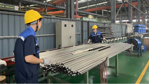 新能源電池行業(yè)不銹鋼管選擇！