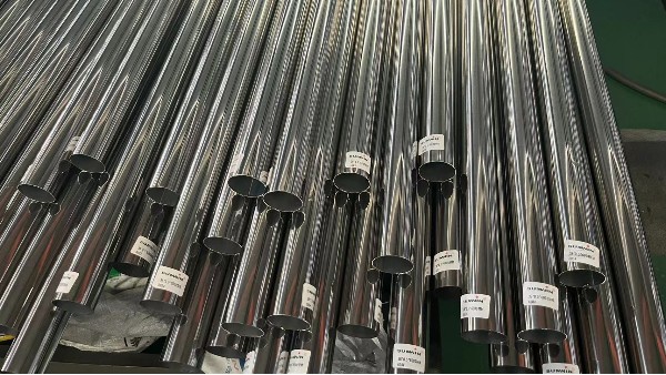 掌握304不銹鋼管材重量計算公式，輕松預(yù)估工程用材需求